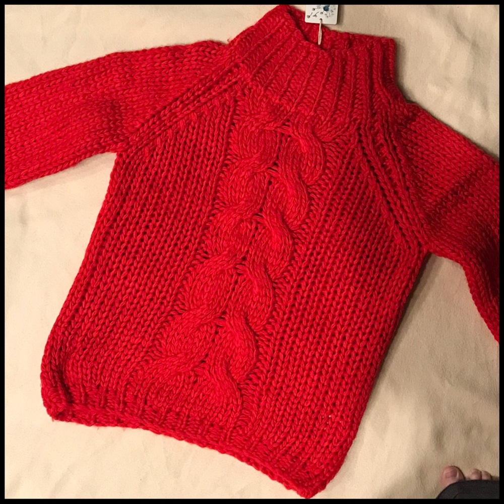 Cupid’s Sweater - Picture 4 of 5